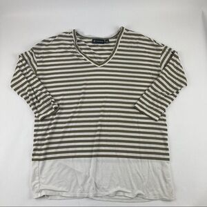 Versona Tshirt Womens Small White Green Striped 3/4 Sleeve
